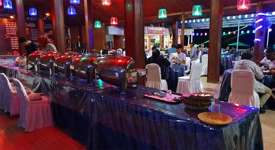 Restoran pelanggan taman hiburan di Indonesia